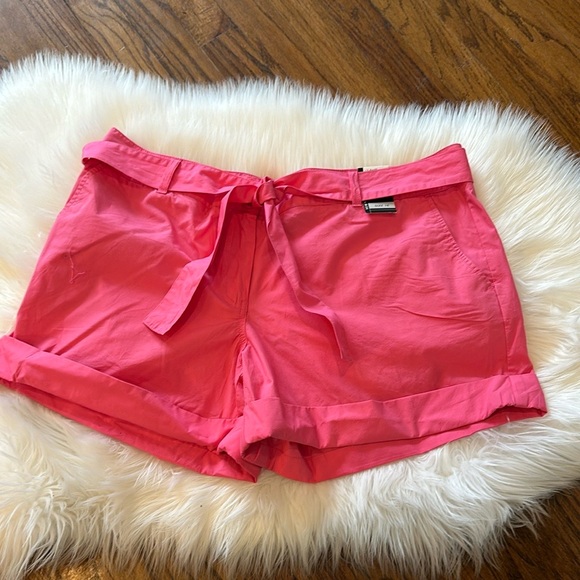 NWT New York & Company Orchard Street Twill Shorts in Bright Pink - Picture 1 of 5
